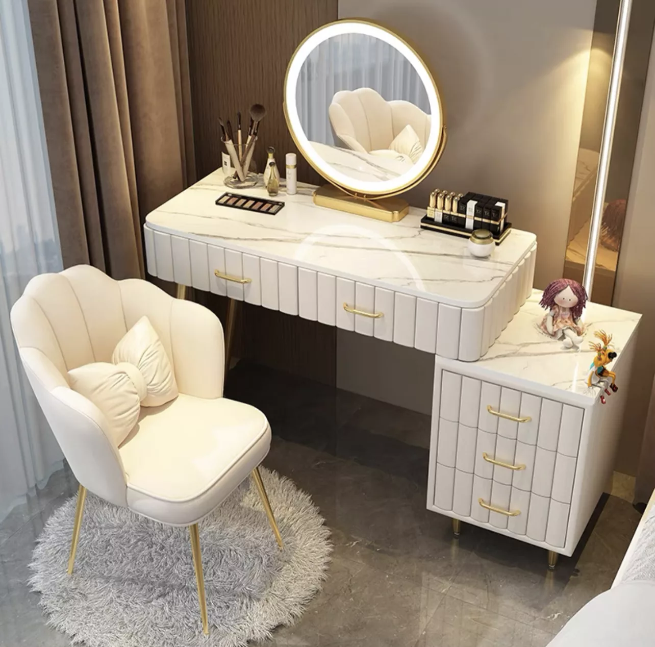 Lumière Chic Vanity with a lit mirror