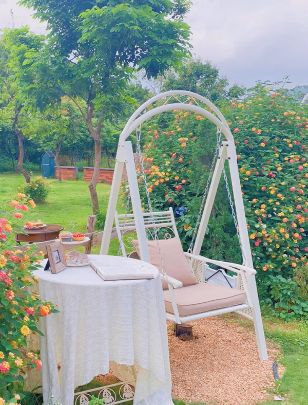 Breezy Arbor Swing Chair