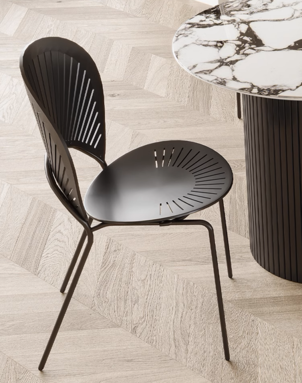 Silhouette Noir Dining Chair